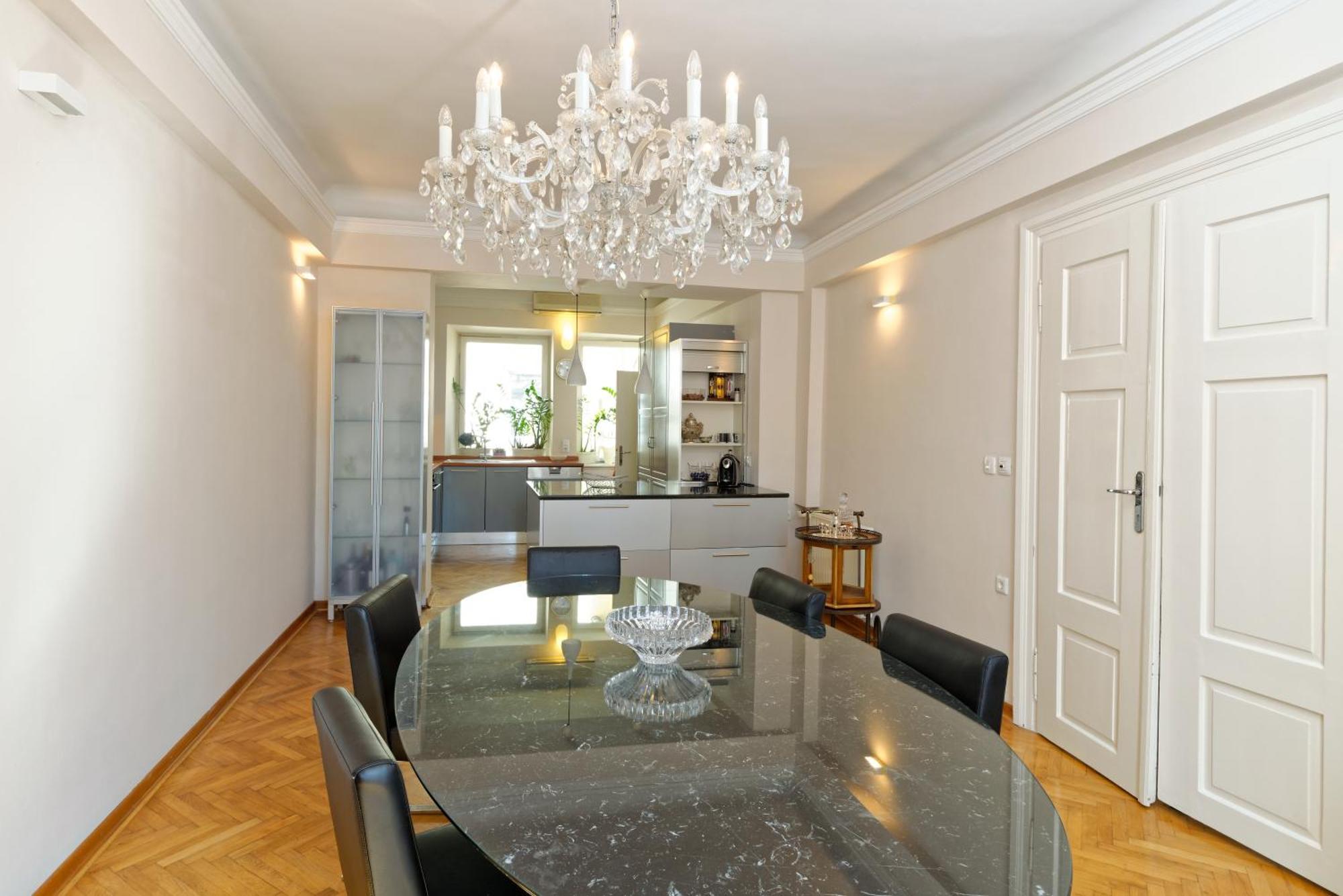 Neoclassical Luxury Apartma Ljubljana
