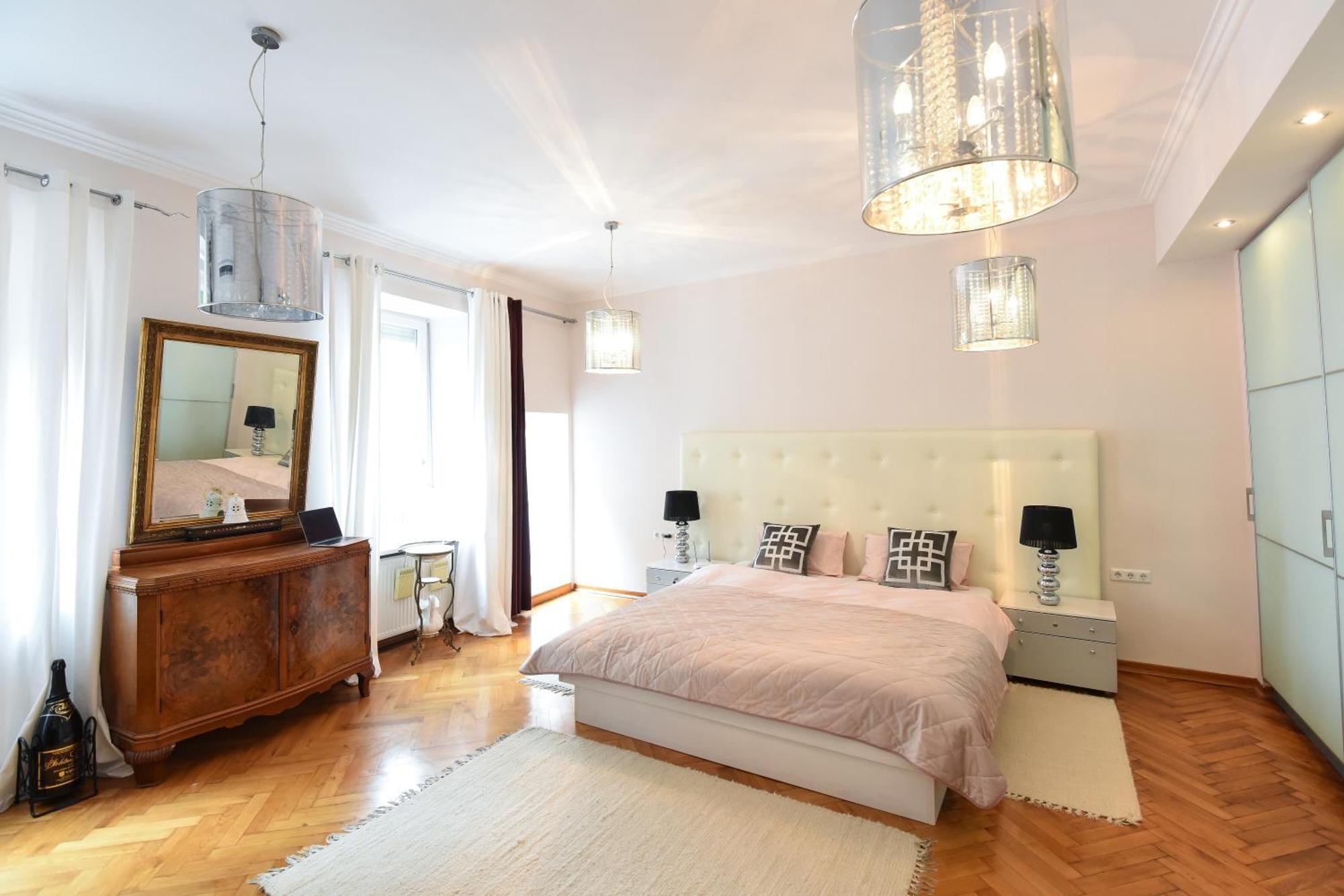 Apartman Neoclassical Luxury *