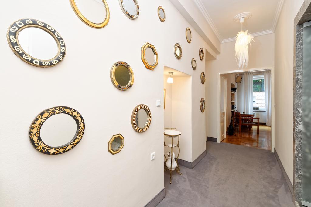 Apartma Neoclassical Luxury Ljubljana