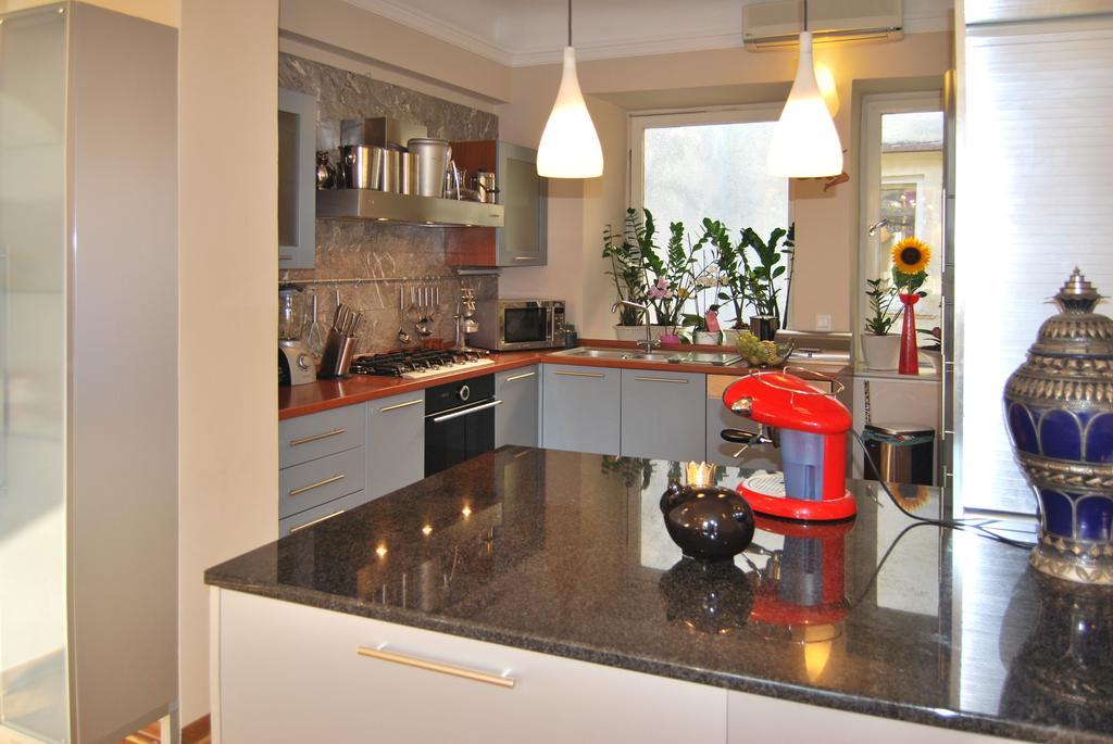 Neoclassical Luxury Apartma