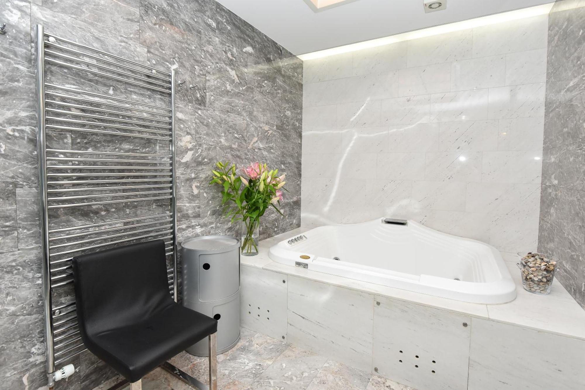 Neoclassical Luxury Appartamento Lubiana